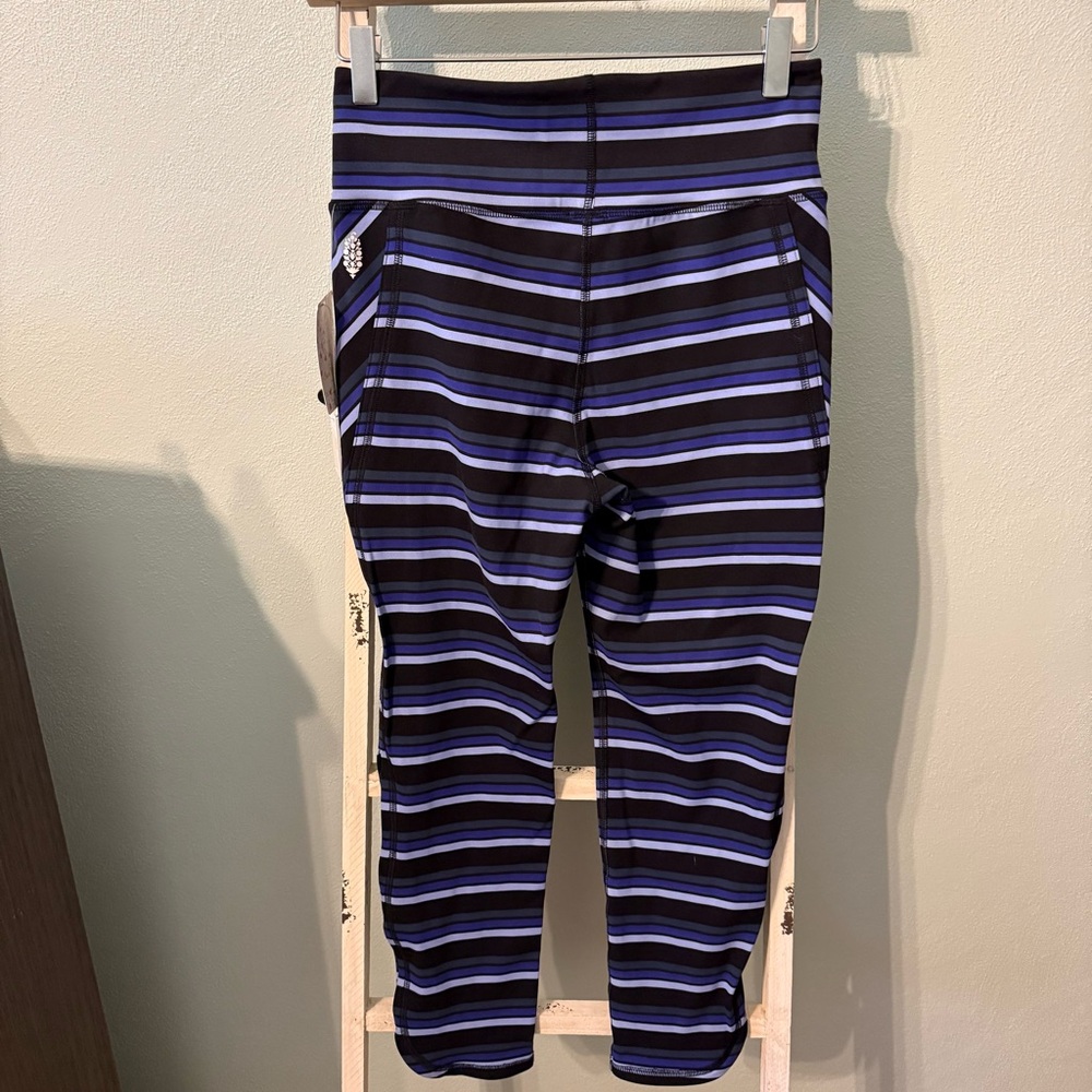 NWT Free People Movement Infinity Black Striped Leggings Size M Women - Picture 6 of 13